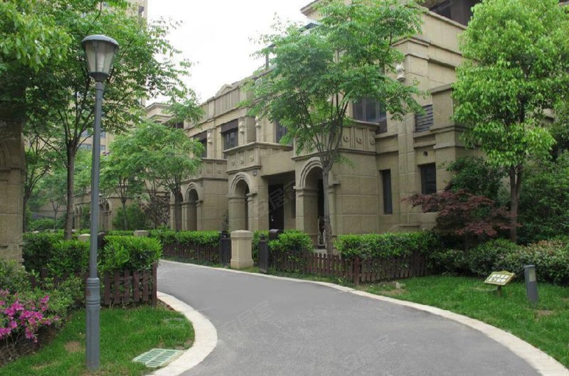 浦东绿地香颂(公寓住宅)