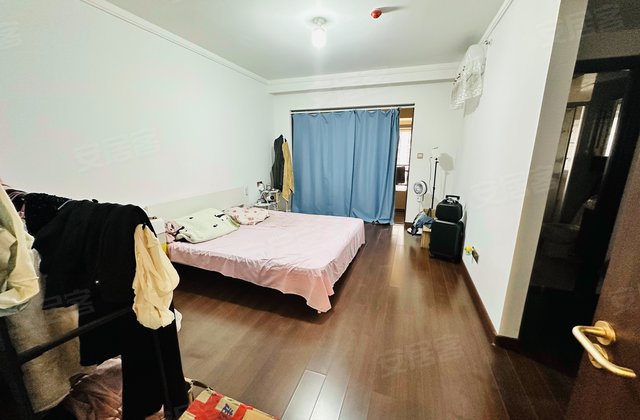 万科金域滨江(二期)4室2厅118.92㎡175万二手房图片