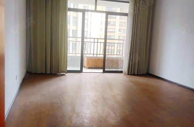 绿地伊顿公馆4室2厅125.46㎡52万二手房图片