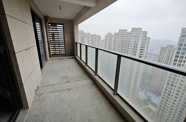 天圣大越府(北区)4室2厅140㎡188万二手房图片