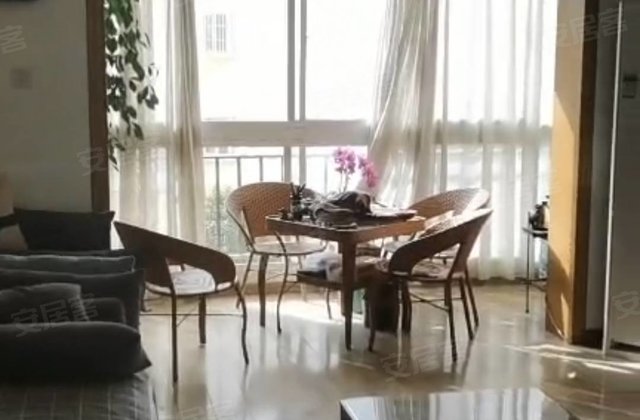 丹桂苑4室2厅143㎡71万二手房图片