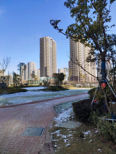 深业华府春天里