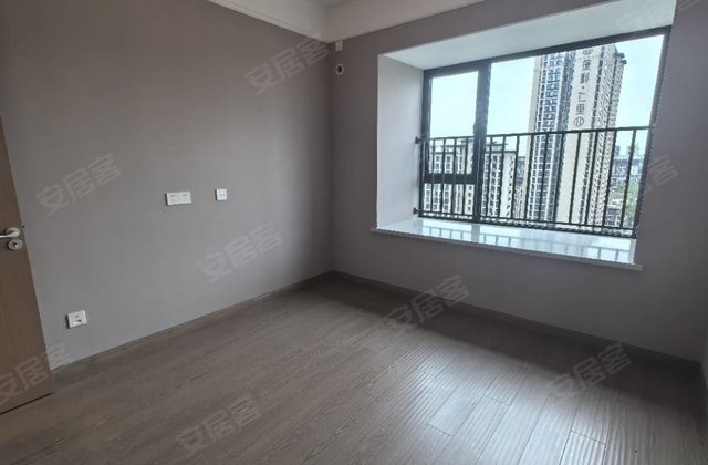 芙蓉天府2室2厅68.8㎡32.8万二手房图片