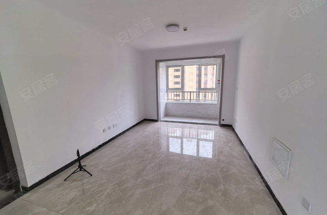 贸易大厦西片区回迁小区3室2厅124㎡48万二手房图片