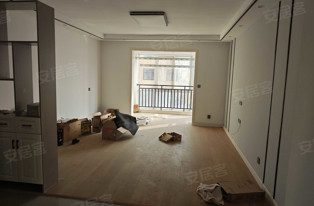 中央公园3室1厅130㎡94万二手房图片