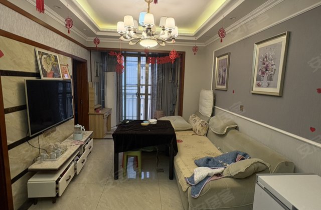 东四期安置房2室2厅70㎡26万二手房图片