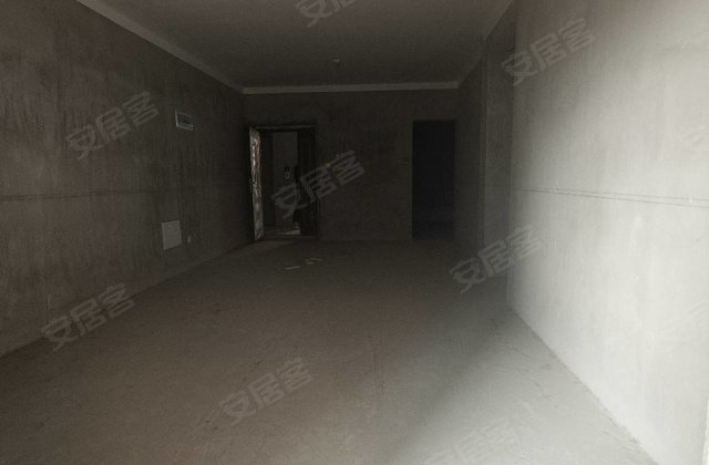 皇室名著3室2厅125㎡47万二手房图片