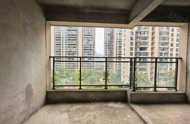 大美华园3室2厅130㎡65.8万二手房图片