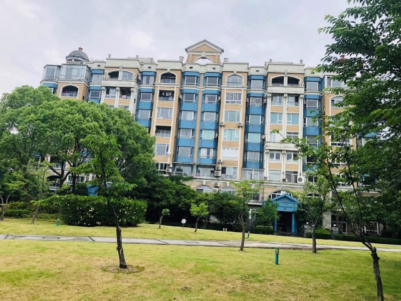汤臣高尔夫国际公寓