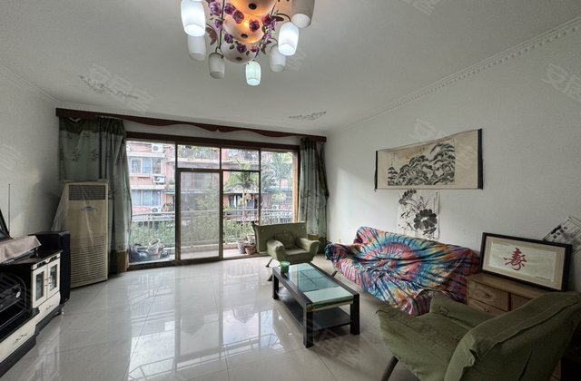 市公安局宿舍4室2厅149㎡35万二手房图片