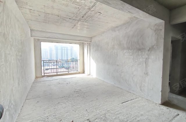 蓝天花园(老河口市)3室2厅118㎡55万二手房图片