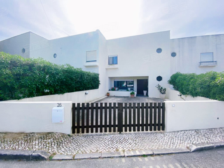 葡萄牙约¥344万【海景别墅】极近苹果海滩别墅出售二手房独栋别墅图片