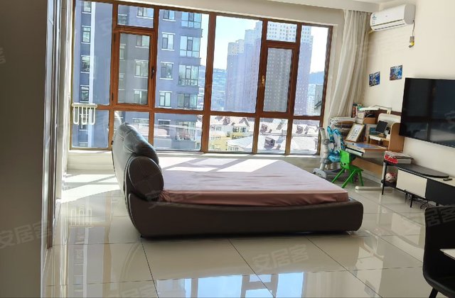 云峰佑岸1室1厅75㎡32万二手房图片