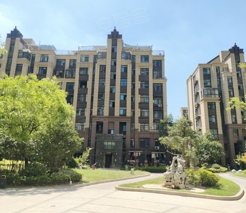 文一陶冲湖城市广场