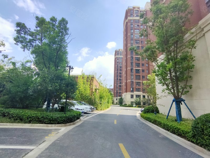 金地都会艺境(公寓住宅),陈春公路677弄-上海金地都会艺境(公寓住宅)