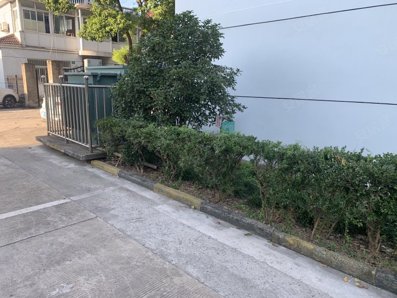 曹王社区158弄小区b区 