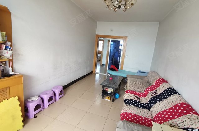 2分微一地产小阳泉附近 月亮湾小区 非顶层 采