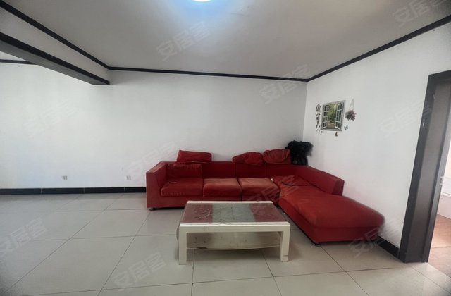 四海绿洲花园3室1厅105㎡32.9万二手房图片