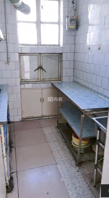 兰炭七号住宅小区2室1厅1卫69㎡东23万