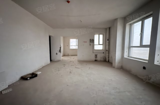 深圳城梦想家园4室4厅225㎡81万二手房图片