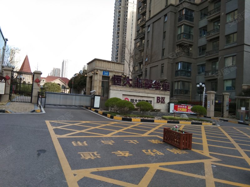 恒大翡翠华庭b区