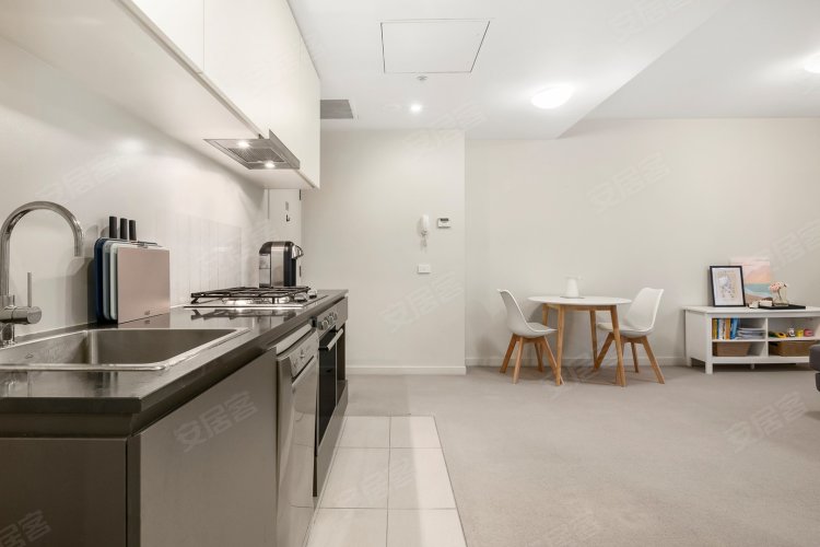 澳大利亚维多利亚州墨尔本拍卖现代化公寓 可居住 可二手房公寓图片