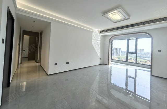 鹭洲首府3室2厅118㎡58.8万二手房图片