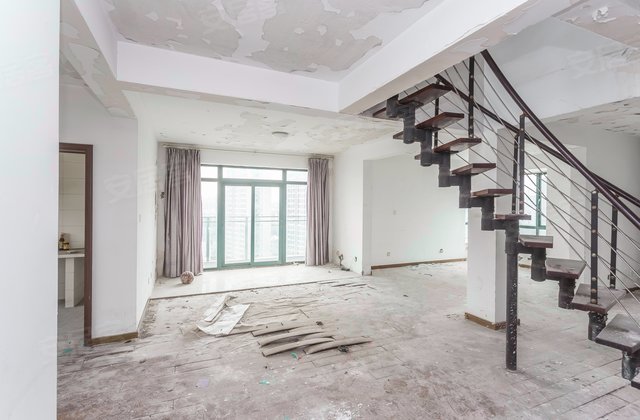 盛世名门5室2厅235.93㎡188万二手房图片