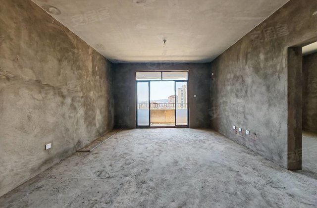 如意湖畔幸福城(C区)4室2厅153㎡61万二手房图片