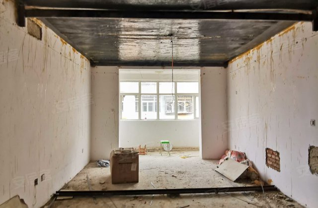 香巴拉旅游小镇2室1厅90㎡35万二手房图片