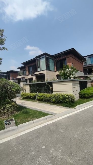 诚心售,万科白鹭郡(别墅)二手房,252万,4室2厅,3卫,104平米-南通安居