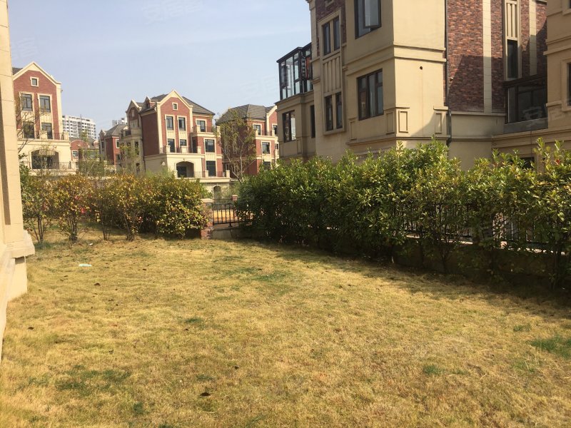 保利半山国际(别墅)