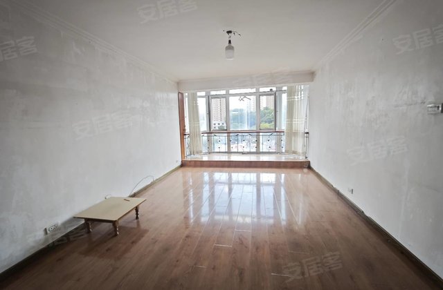 嘉伦世纪园3室3厅100.1㎡17.8万二手房图片