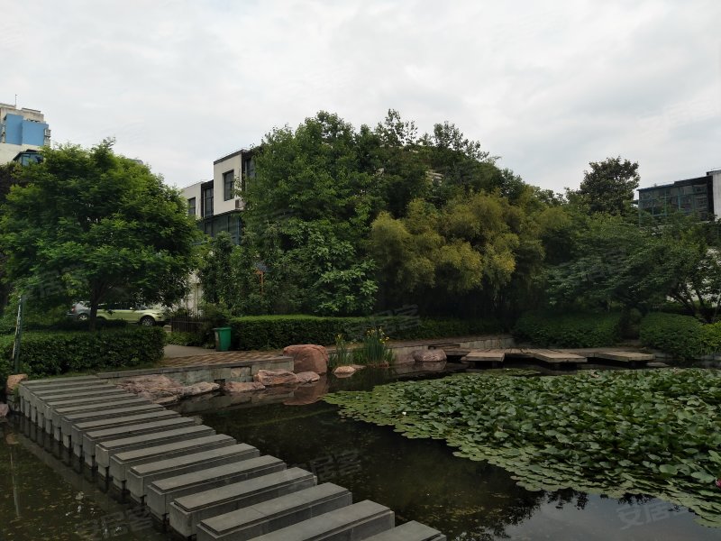 康城逸树(公寓住宅)