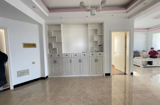 大景晟世一期3室2厅134㎡51.6万二手房图片