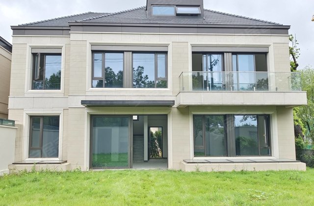 金臣颐墅4室4厅560㎡2300万二手房图片