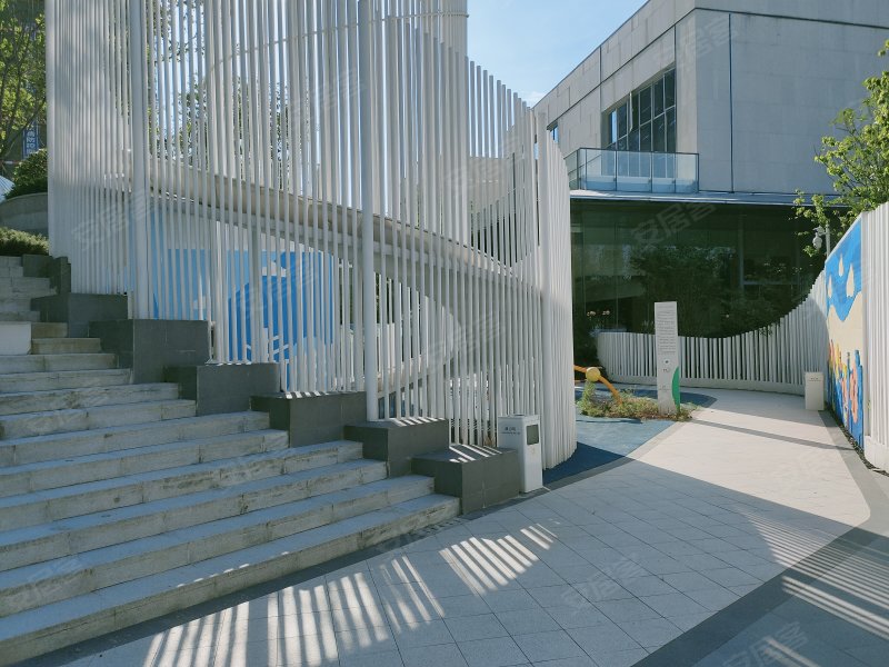 溪山玥,渝南分流道,近花溪街