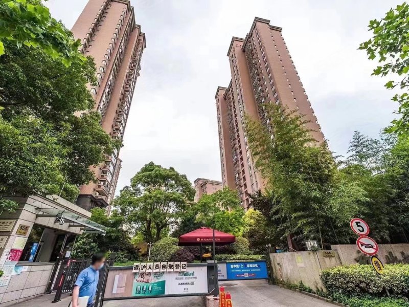 新天地河滨花园,芙蓉江路555弄1-20号-上海新天地河滨花园二手房,租房