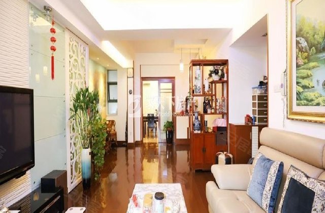 御泉花园3室2厅117.7㎡393万二手房图片