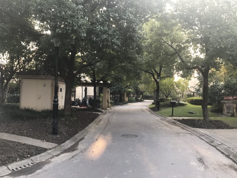 林茵湖畔园西区(别墅) 