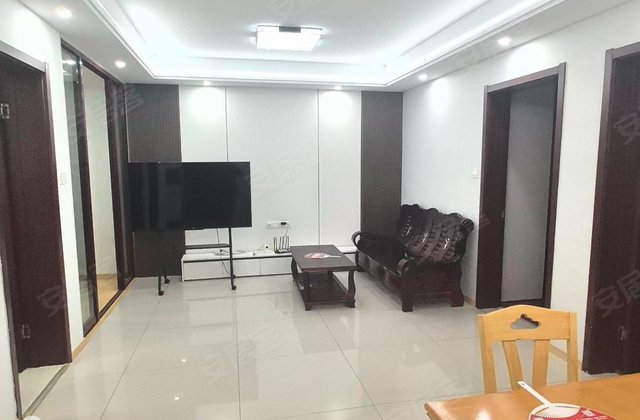 育贤花园3室2厅110㎡102万二手房图片