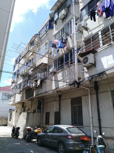 鹤坡路35弄小区