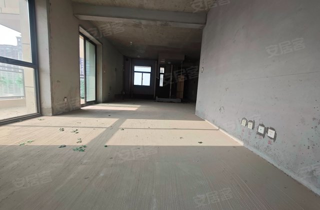 丽都水岸3室2厅203.65㎡168万二手房图片