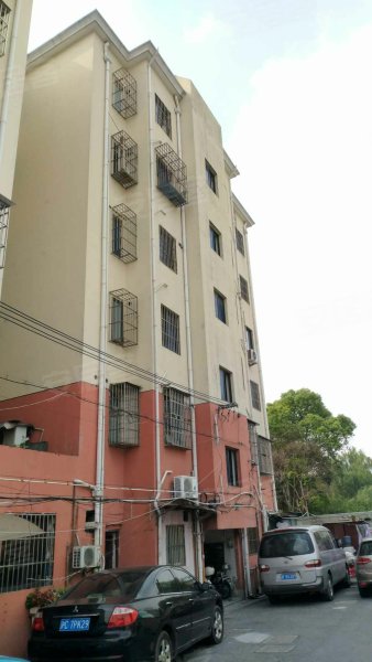 鹤庆路810弄小区 