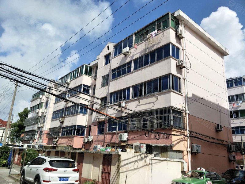 东翔路80弄小区 