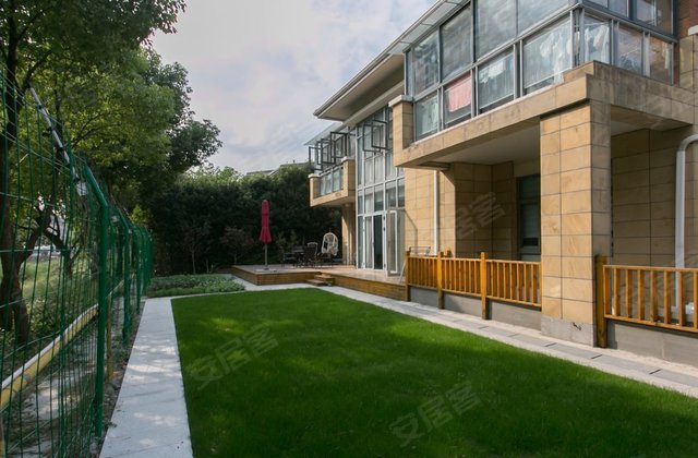 佘山东郡6室2厅456㎡1990万二手房图片