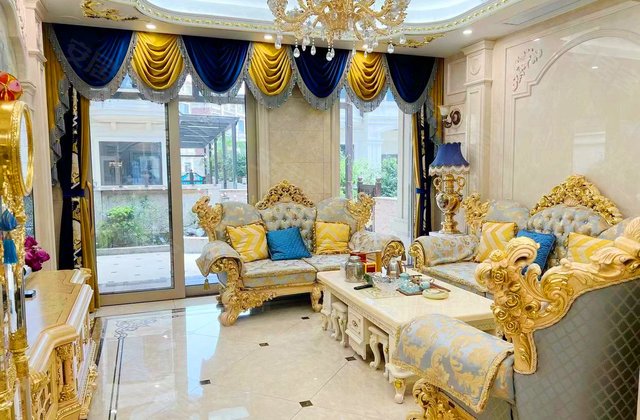 卓越维港(一二区别墅)5室2厅167.06㎡900万二手房图片