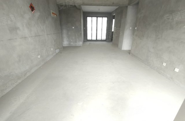紫约凯旋门二期4室2厅134㎡128万二手房图片