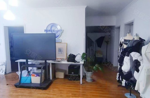 恒苑小区3室2厅142.55㎡309万二手房图片