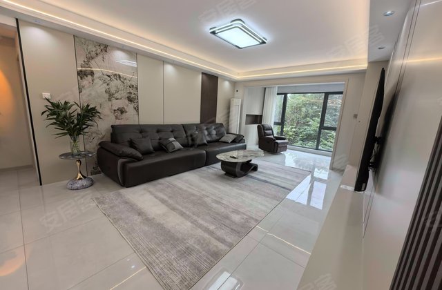 天泰滟澜公馆3室2厅135.96㎡79.8万二手房图片